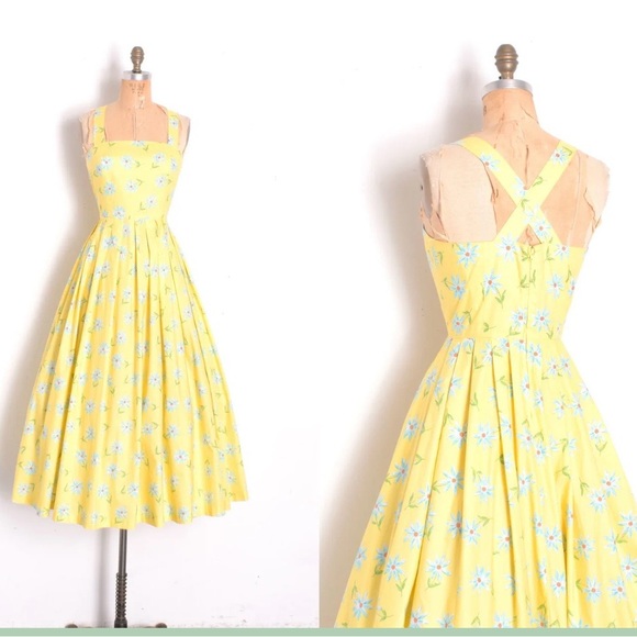 Rare 90’s Laura Ashley Yellow sun dress with adjustable straps! Fitted waist! - Picture 9 of 15